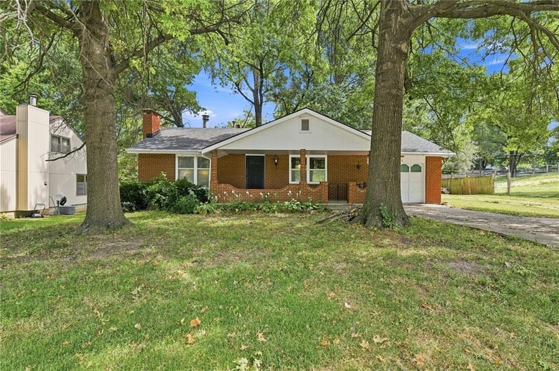 2509 10th Ave, Leavenworth, KS 66048