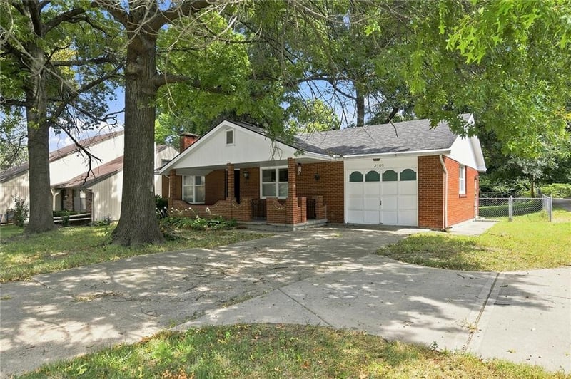 2509 10th Ave, Leavenworth, KS 66048