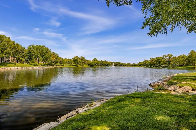 14741 Beverly St, Overland Park, KS 66223