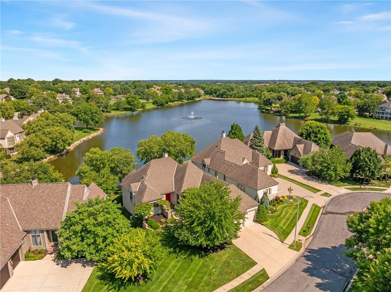 14741 Beverly St, Overland Park, KS 66223