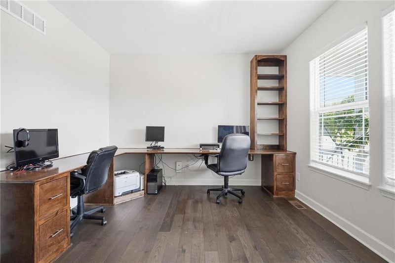 12104 E 68th Ter, Kansas City, MO 64133