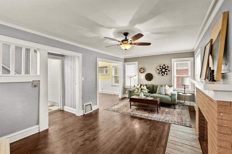 5617 Olive St, Kansas City, MO 64130