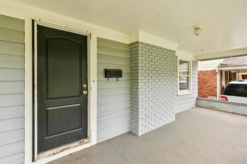 5617 Olive St, Kansas City, MO 64130
