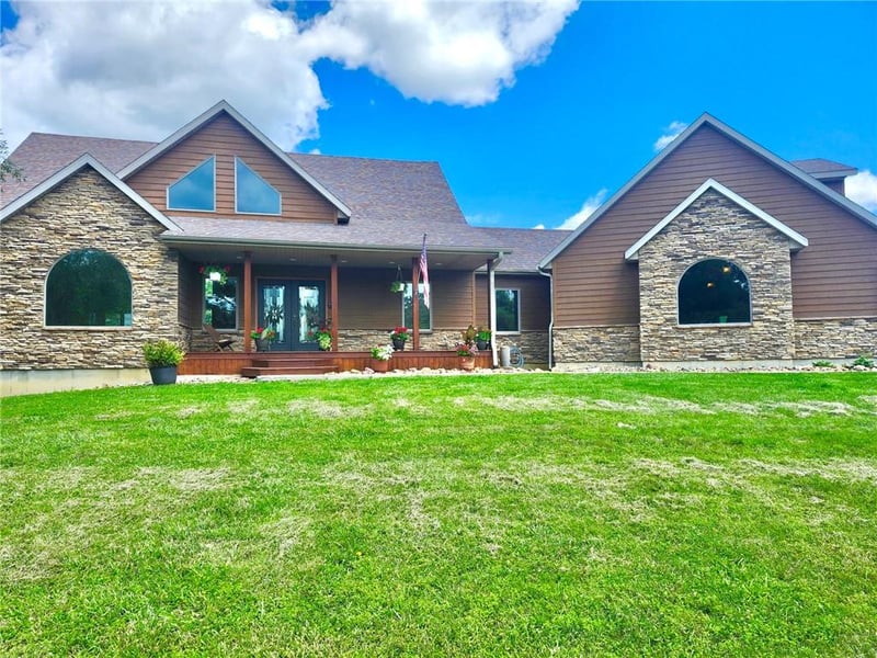 18657 W 240th Ave, Bethany, MO 64424