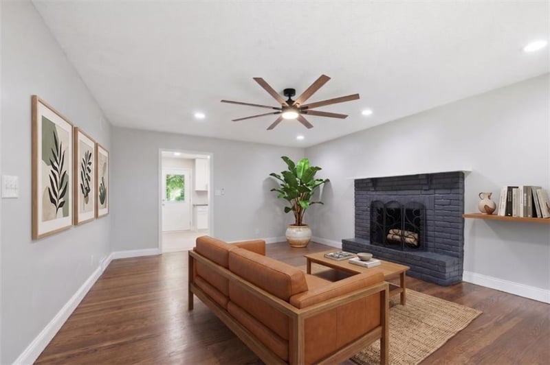 3720 Crescent Ave, Kansas City, MO 64133