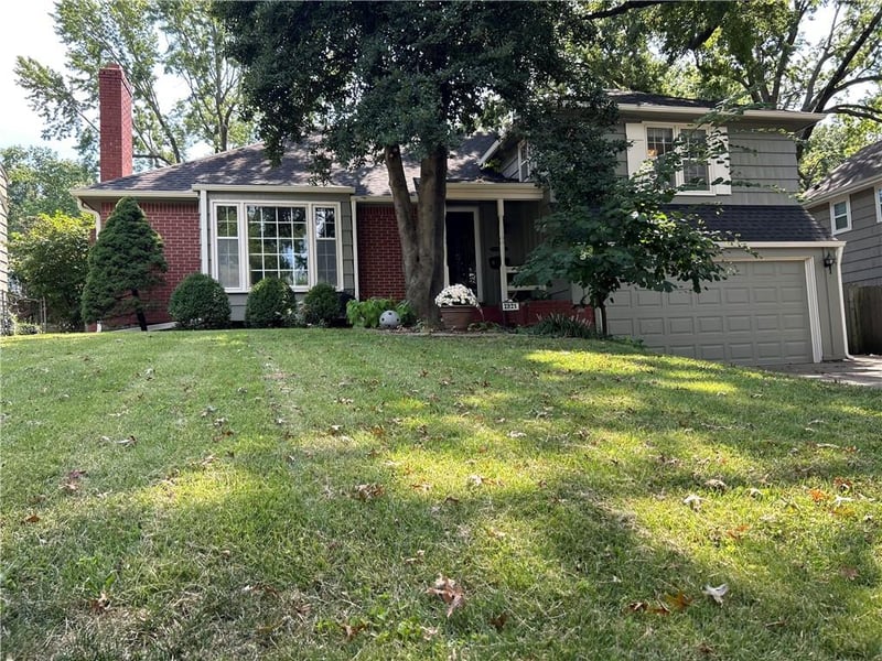 2821 W 73rd St, Prairie Village, KS 66208