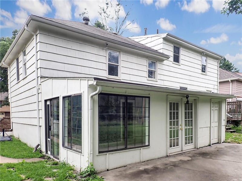 13327 Donnelly Ave, Grandview, MO 64030