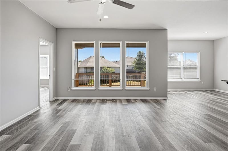 21806 Massa Cir, Peculiar, MO 64078
