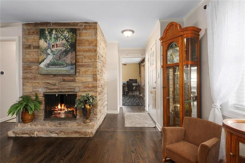 7327 Hardy St, Overland Park, KS 66204