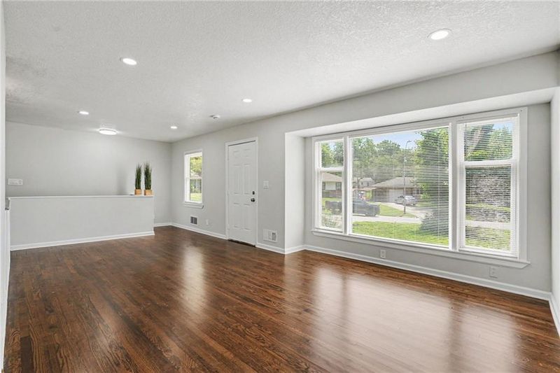 10104 Wheeling Ave, Kansas City, MO 64134