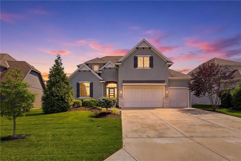 12211 W 183rd Ter, Overland Park, KS 66013