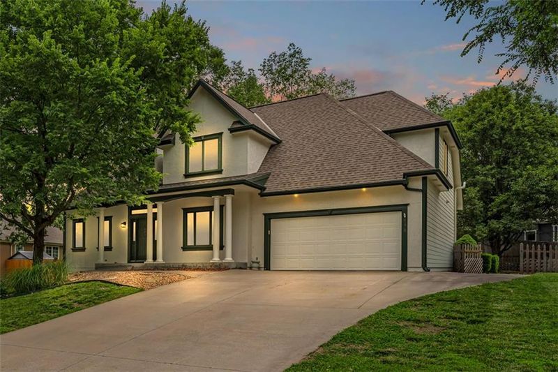 4178 Blackjack Oak Dr, Lawrence, KS 66047