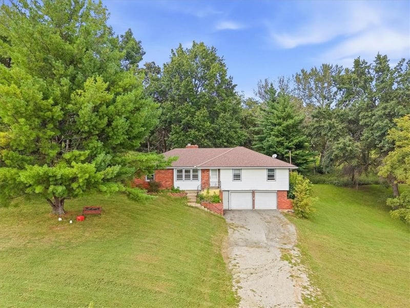 13608 Raliegh Ln, Holt, MO 64048