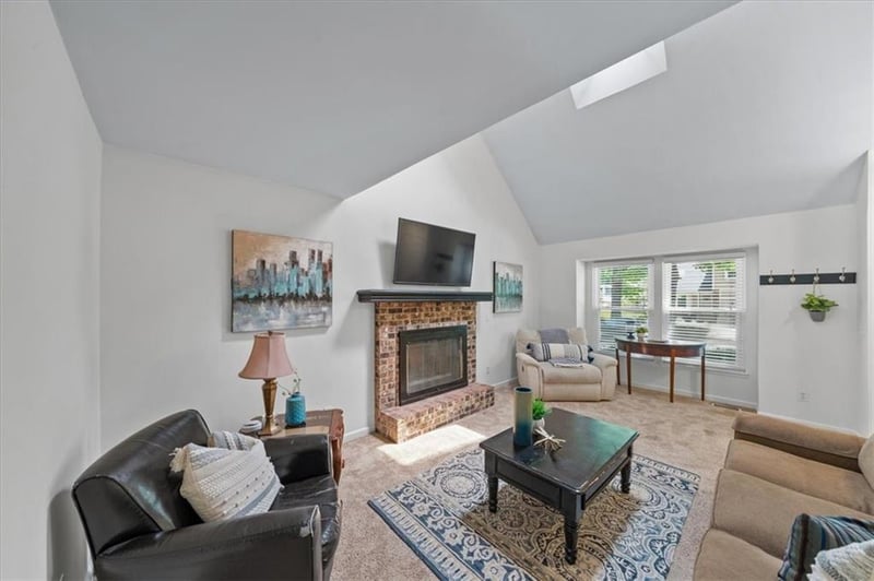 11808 Oakmont St, Overland Park, KS 66210