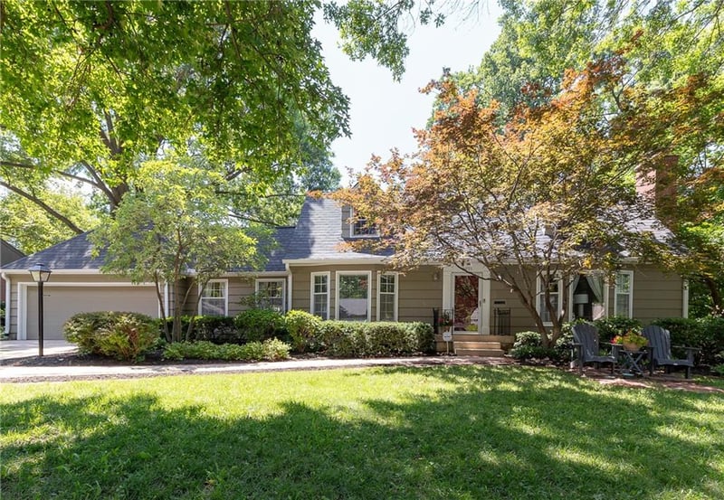 3921 W 58 St, Fairway, KS 66205