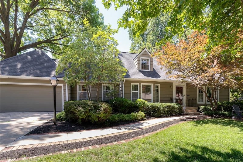 3921 W 58 St, Fairway, KS 66205