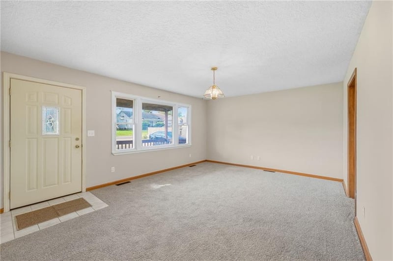 1209 SW Eugene St, Blue Springs, MO 64015
