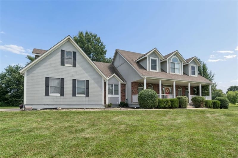 1005 Wesley Ave, Raymore, MO 64083