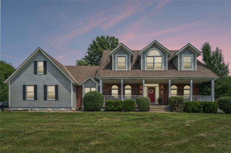 1005 Wesley Ave, Raymore, MO 64083