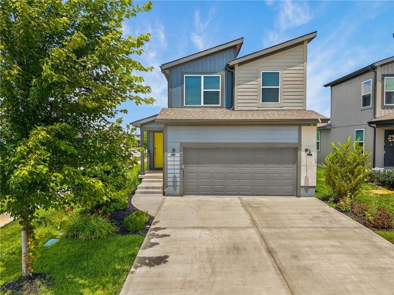 13334 W 180th Ter, Overland Park, KS 66013