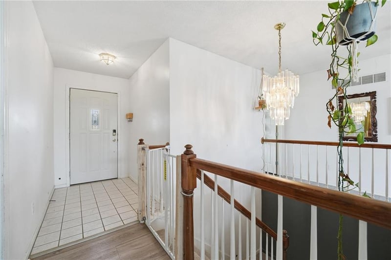 9008 Barnett Ave, Kansas City, KS 66112