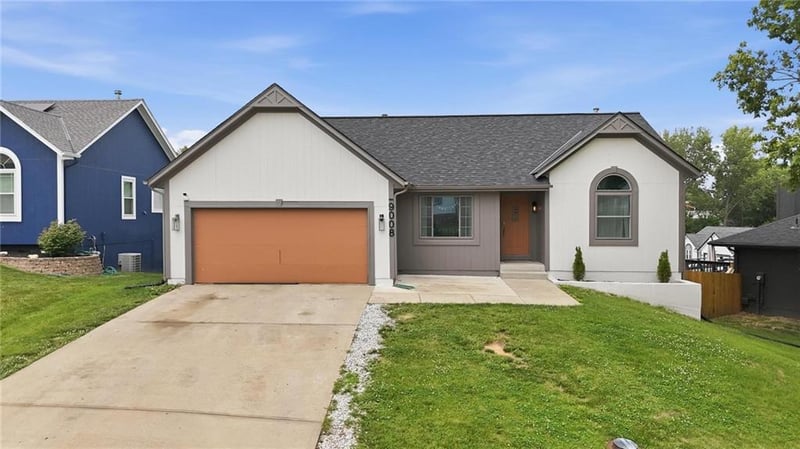 9008 Barnett Ave, Kansas City, KS 66112