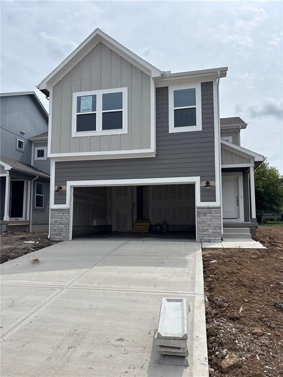 8826 SW 10th St, Blue Springs, MO 64064
