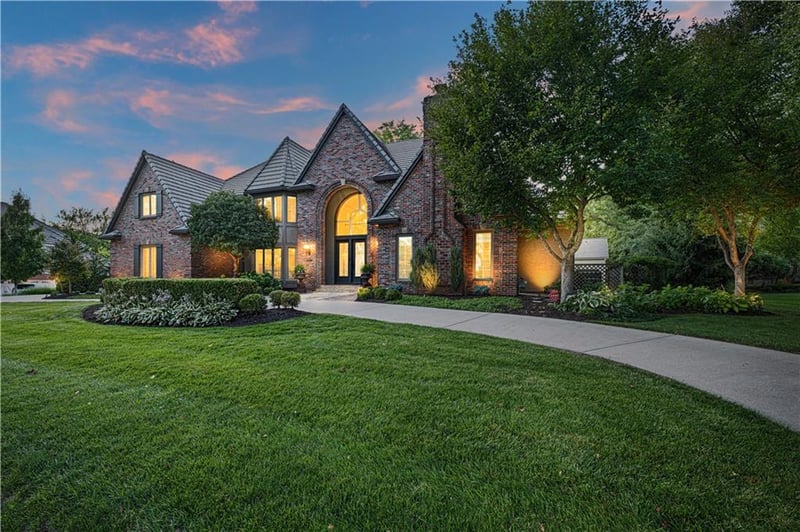 2844 W 118th Ter, Leawood, KS 66211