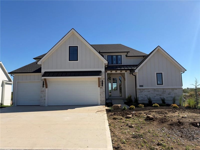 18505 Windsor St, Overland Park, KS 66085