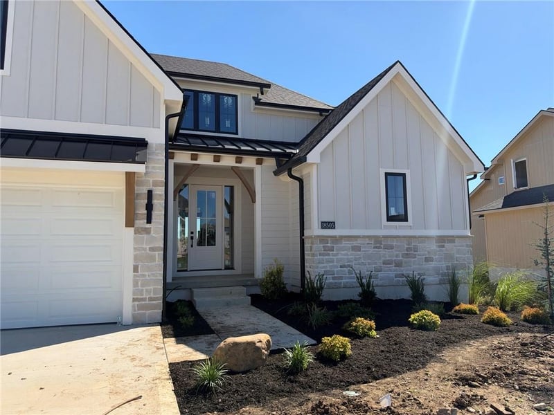 18505 Windsor St, Overland Park, KS 66085