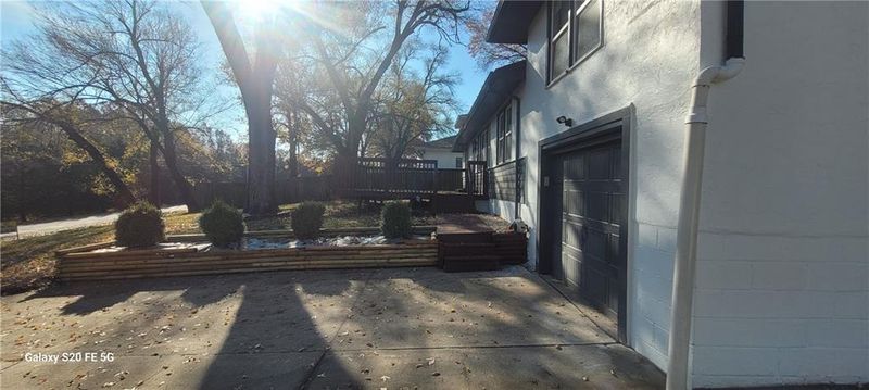 9008 Indiana Ave, Kansas City, MO 64132
