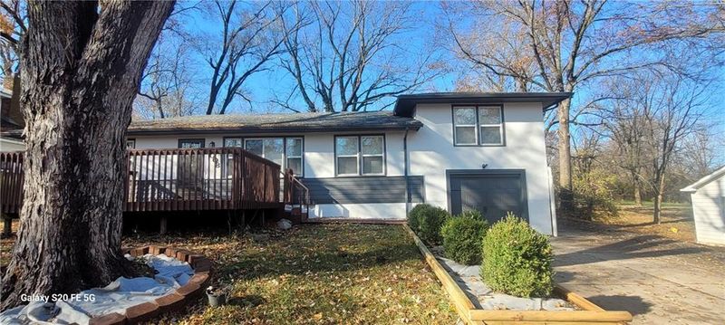 9008 Indiana Ave, Kansas City, MO 64132