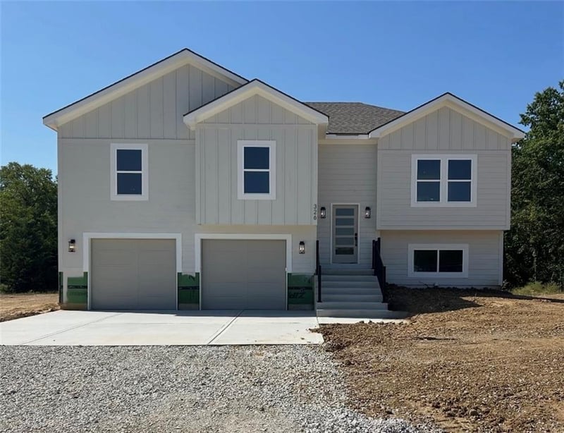 326 NE 21st Rd, Warrensburg, MO 64093