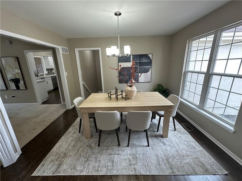 2405 SW Stone Bridge Cir, Lee's Summit, MO 64082