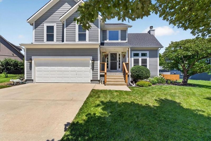 20316 W 219th St, Spring Hill, KS 66083