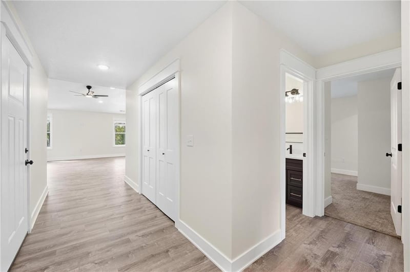 429 Rockers Dr, Baldwin City, KS 66006