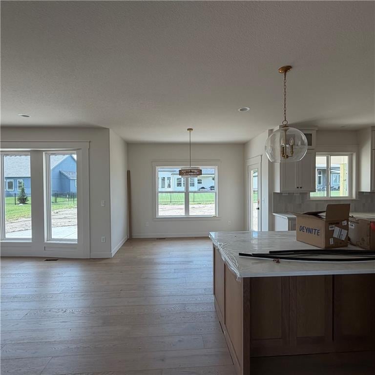 2334 Foxtail Dr, Kearney, MO 64060