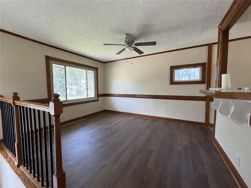 1519 N Geronimo Dr, Independence, MO 64058