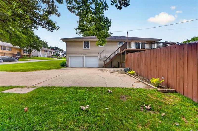 9200 Wyandotte St, Kansas City, MO 64114