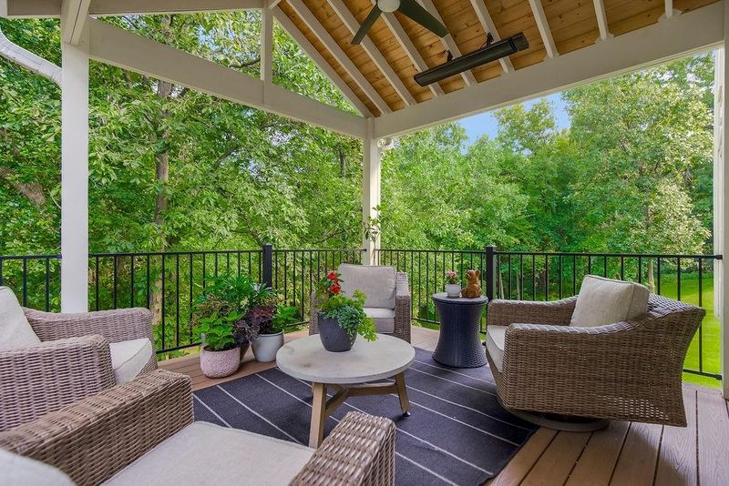 14480 NW 64th Ter, Parkville, MO 64152