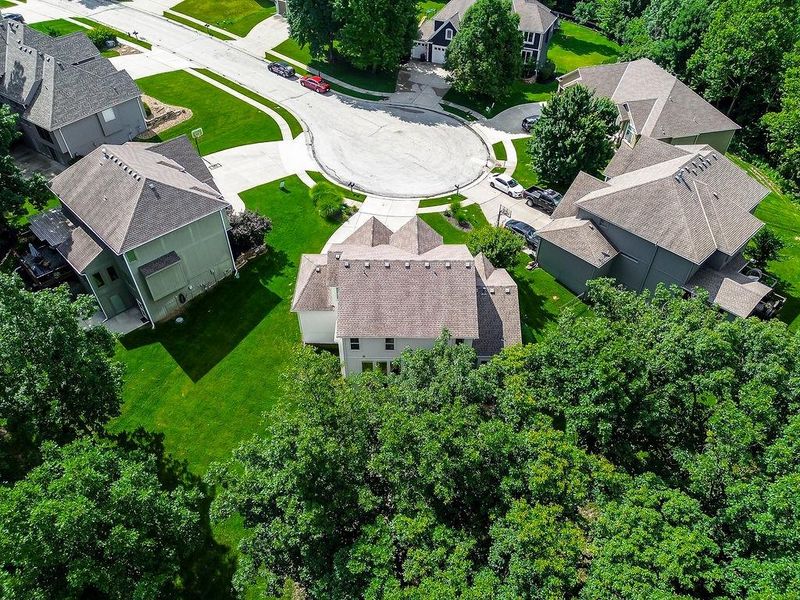 14480 NW 64th Ter, Parkville, MO 64152