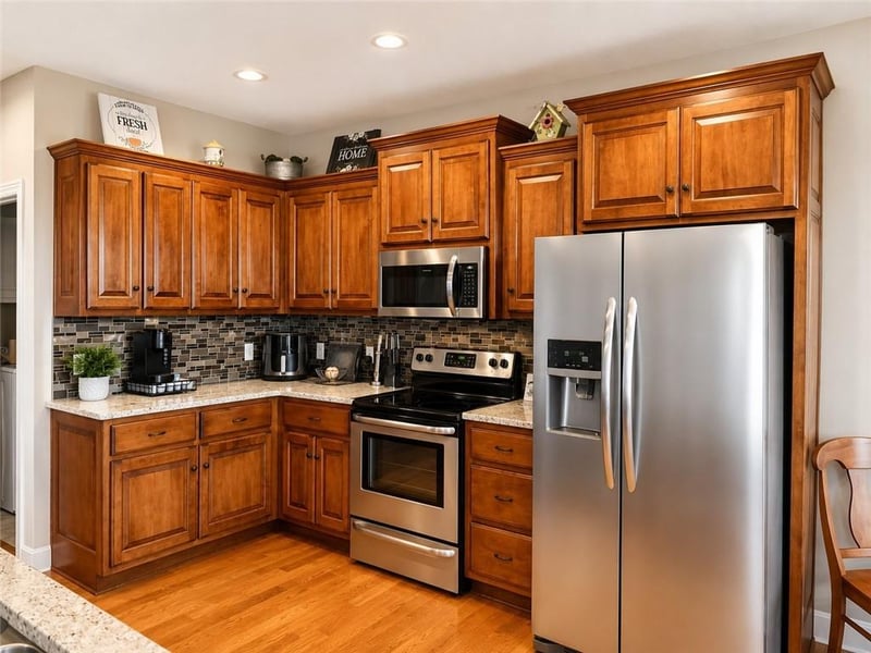 13918 Dakota Ct, St Joseph, MO 64505