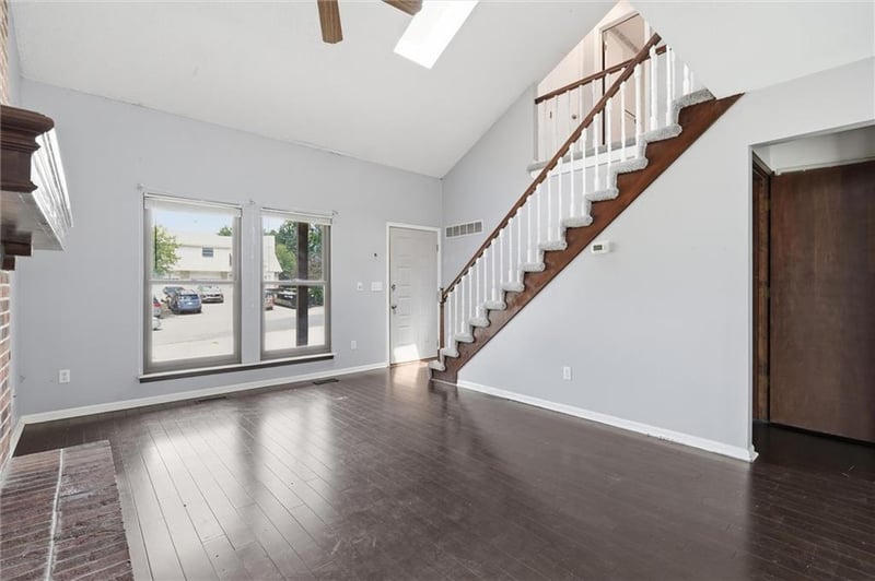 10809 Haskins St, Lenexa, KS 66210