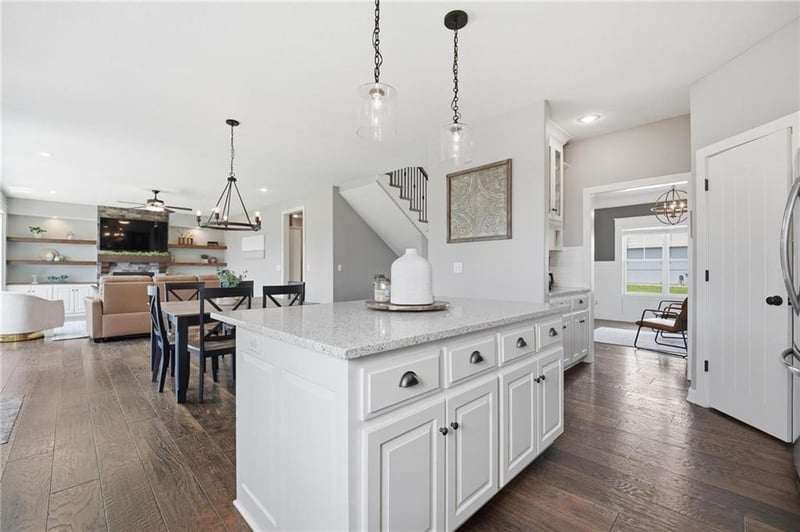 1801 NW 95th St, Kansas City, MO 64155