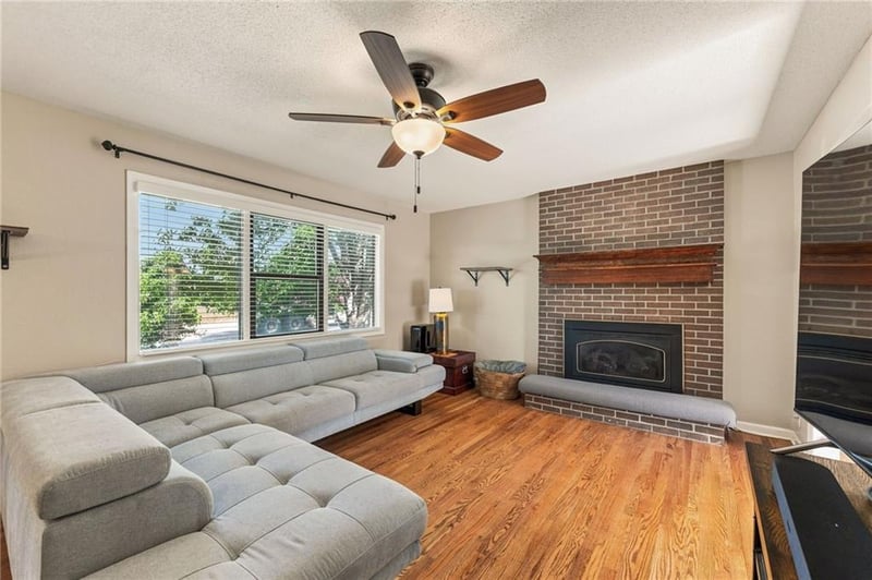 8301 Clare Rd, Lenexa, KS 66227