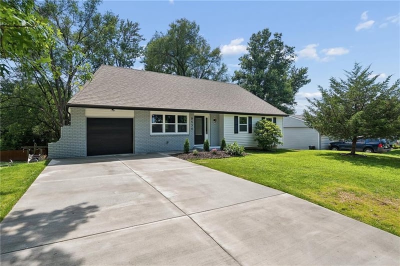 8539 Sandusky Ave, Kansas City, KS 66112