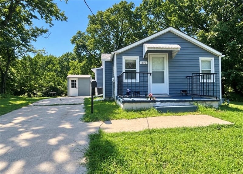 810 N Grand Ave, Independence, MO 64050