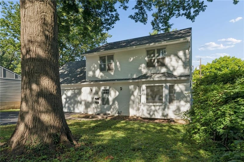 8110 Walnut St, Kansas City, MO 64114