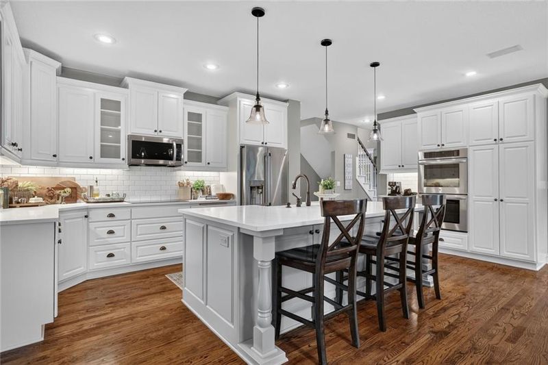 14170 NW 63rd St, Parkville, MO 64152