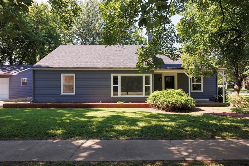 900 Adams St, Fredonia, KS 66736